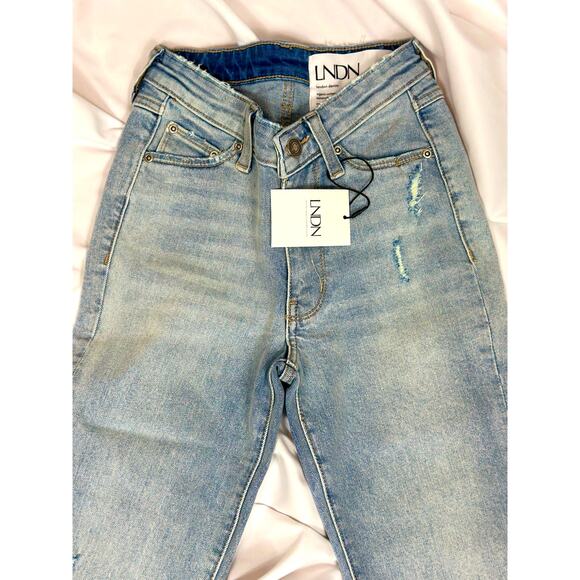 LNDN Landon Denim High Rise Straight Leg Distressed Jeans 24" Waist - Picture 8 of 16